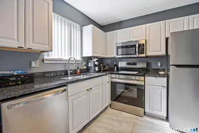 535 Woodward Avenue #B, New Haven, CT 06512 - Photo 4