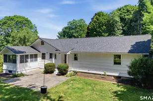 2597 Albany Ave, West Hartford, CT 06117 - Photo 30