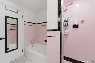 2597 Albany Ave, West Hartford, CT 06117 - Photo 18