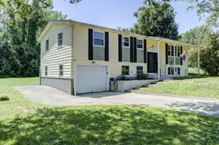 26 Caribou Dr, Norwich, CT 06360 - Photo 1