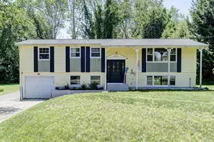 26 Caribou Dr, Norwich, CT 06360 - Photo 2