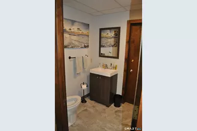 205 East High Street, East Hampton, CT 06424 - Photo 6