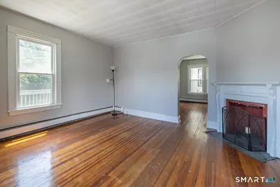 25 Westfield Avenue, Bridgeport, CT 06606 - Photo 8