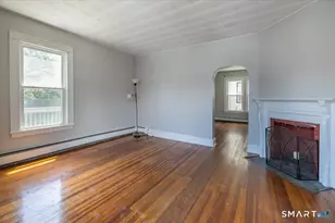 25 Westfield Ave, Bridgeport, CT 06606 - Photo 8