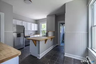 25 Westfield Ave, Bridgeport, CT 06606 - Photo 12