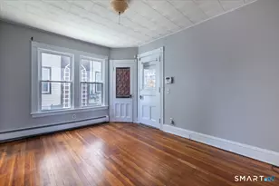 25 Westfield Ave, Bridgeport, CT 06606 - Photo 6