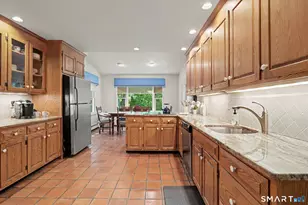 19 Vineyard Ln, Westport, CT 06880 - Photo 14
