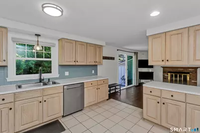 148 Clover Hill Drive, Agawam, MA 01030 - Photo 12