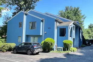 300 Flax Hill Rd, Norwalk, CT 06854 - Photo 2