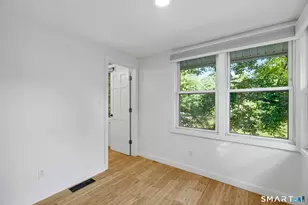 33 Circle Dr, Stratford, CT 06614 - Photo 14