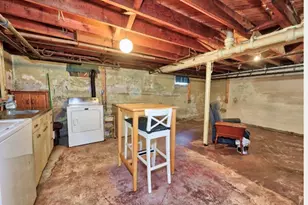 88 Tracy St, Thomaston, CT 06787 - Photo 24