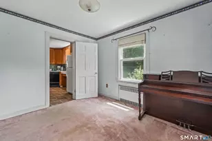 88 Tracy St, Thomaston, CT 06787 - Photo 12