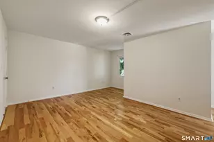 183 Livingston Pl, Bridgeport, CT 06610 - Photo 12