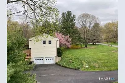 11 Olympic Drive, Danbury, CT 06810 - Photo 4