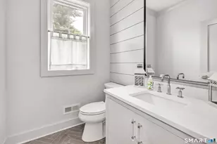 888 Oldfield Road, Fairfield, CT 06824 - Photo 18