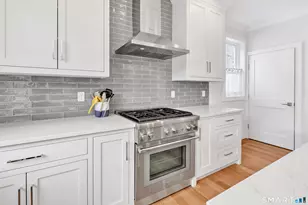 888 Oldfield Road, Fairfield, CT 06824 - Photo 8