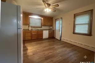 67 Phyllis Ave, Waterbury, CT 06708 - Photo 6