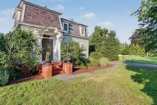38 W Morgan Ave, Fairfield, CT 06824 - Photo 2