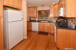 266 Kings Landing, Windsor, CT 06095 - Photo 10
