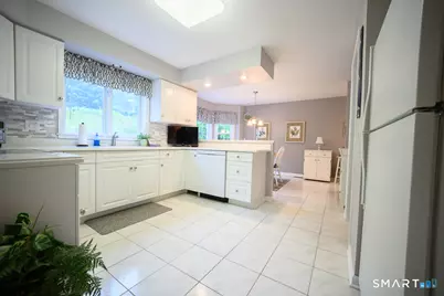4 Kimberwick Court #4, Middlebury, CT 06762 - Photo 4