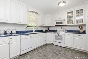 617 Perkins St, Bristol, CT 06010 - Photo 12