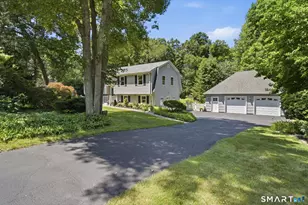 36 Oakwood Dr, Oxford, CT 06478 - Photo 2