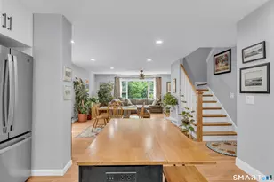 96 Colonial Hill Dr, Wallingford, CT 06492 - Photo 10