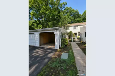 5 Farmington Chase Crescent, Farmington, CT 06032 - Photo 4