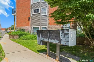 136 Maple Ave, Hartford, CT 06114 - Photo 22