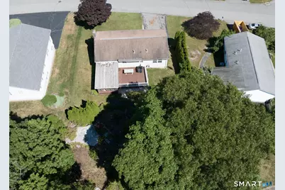 107 Johl Drive, Groton, CT 06340 - Photo 10
