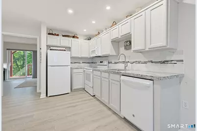 310 Boston Post Road #46, Waterford, CT 06385 - Photo 4