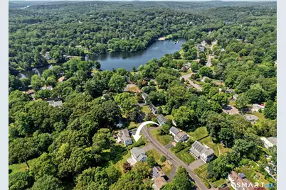 469 Woodridge Avenue, Fairfield, CT 06825 - Photo 40