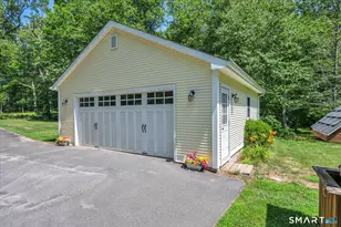 7 Bogue Ln, East Haddam, CT 06423 - Photo 2