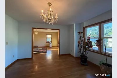 50 Lincoln Avenue #1 A Front, Danbury, CT 06810 - Photo 6
