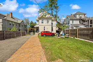 37 Preston St, Hartford, CT 06114 - Photo 24