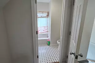 37 Preston St, Hartford, CT 06114 - Photo 24