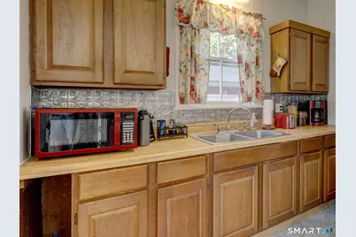 293 Washington Street, Norwich, CT 06360 - Photo 14