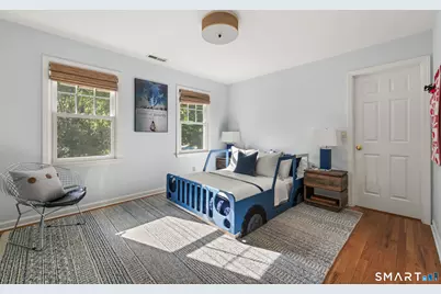 1680 Cross Highway, Fairfield, CT 06824 - Photo 26