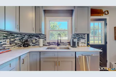 347 Edison Road, Trumbull, CT 06611 - Photo 18