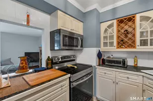 92 Limewood Ave, Branford, CT 06405 - Photo 4