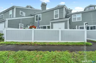 92 Limewood Ave, Branford, CT 06405 - Photo 2
