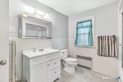 50 Hawthorne Avenue, Derby, CT 06418 - Photo 8