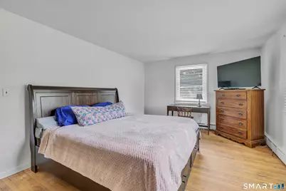 50 Hawthorne Avenue, Derby, CT 06418 - Photo 10