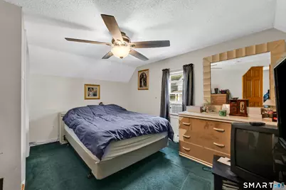 90 Myrtle Street, Meriden, CT 06450 - Photo 12