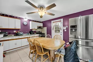 90 Myrtle St, Meriden, CT 06450 - Photo 6