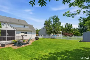 157 Harris Dr, Newington, CT 06111 - Photo 32