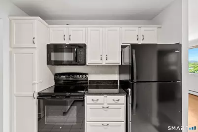 887 Farmington Avenue #6A, West Hartford, CT 06119 - Photo 12