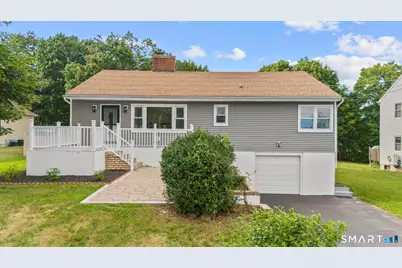 12 Homestead Place, Branford, CT 06405 - Photo 2