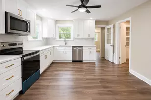 12 Homestead Pl, Branford, CT 06405 - Photo 6