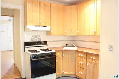 28 Cottage Street #1, New Haven, CT 06511 - Photo 4